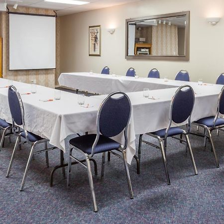 Thriftlodge By Wyndham Moncton Bagian luar foto
