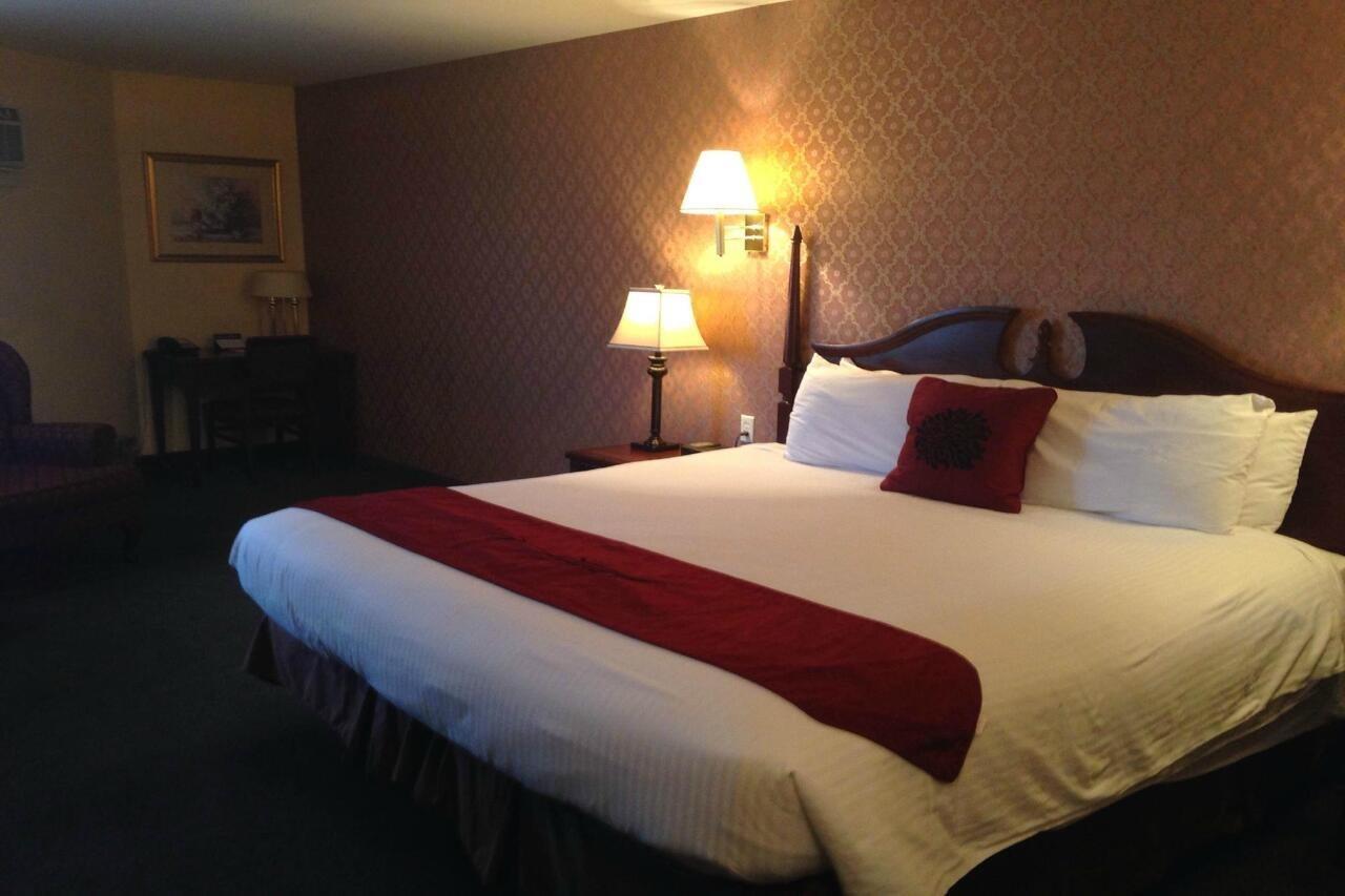 Thriftlodge By Wyndham Moncton Bagian luar foto