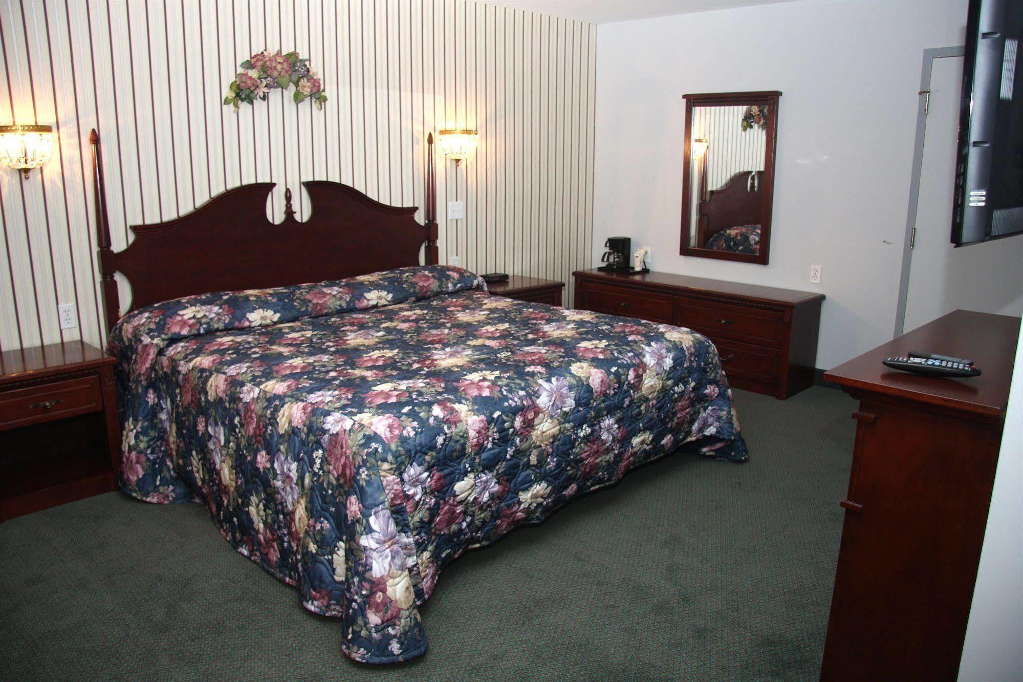 Thriftlodge By Wyndham Moncton Bagian luar foto